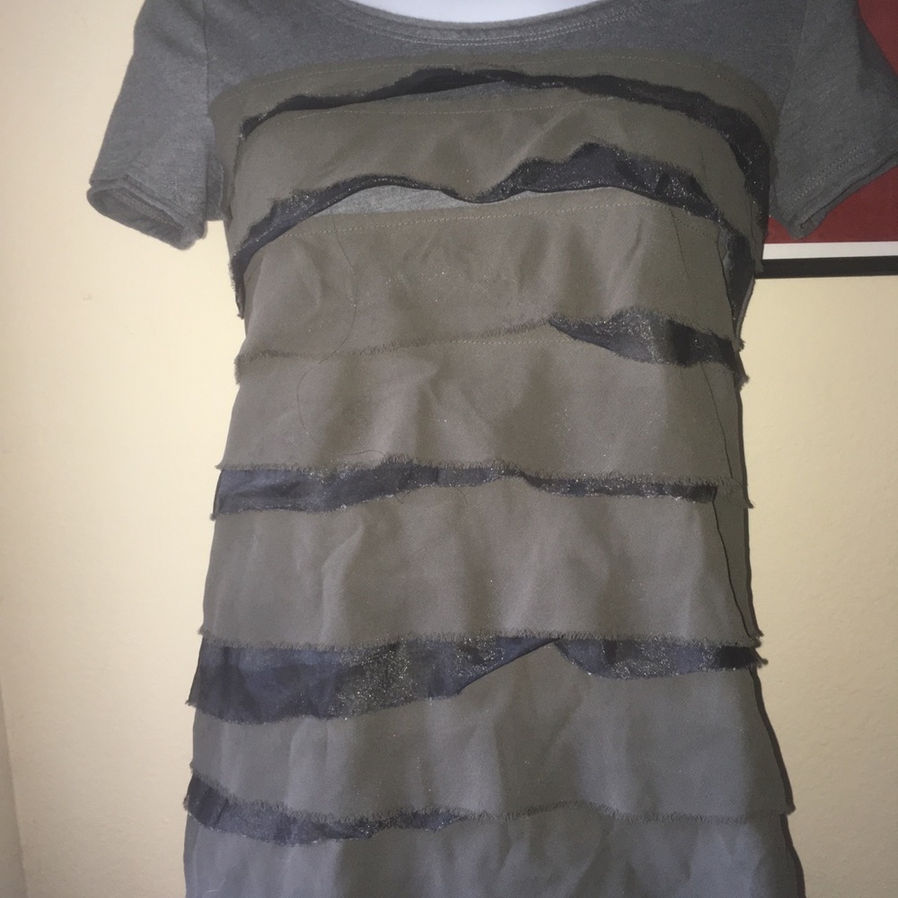 Simply Vera Changed Ruffle Shirt - Picture 2 of 4